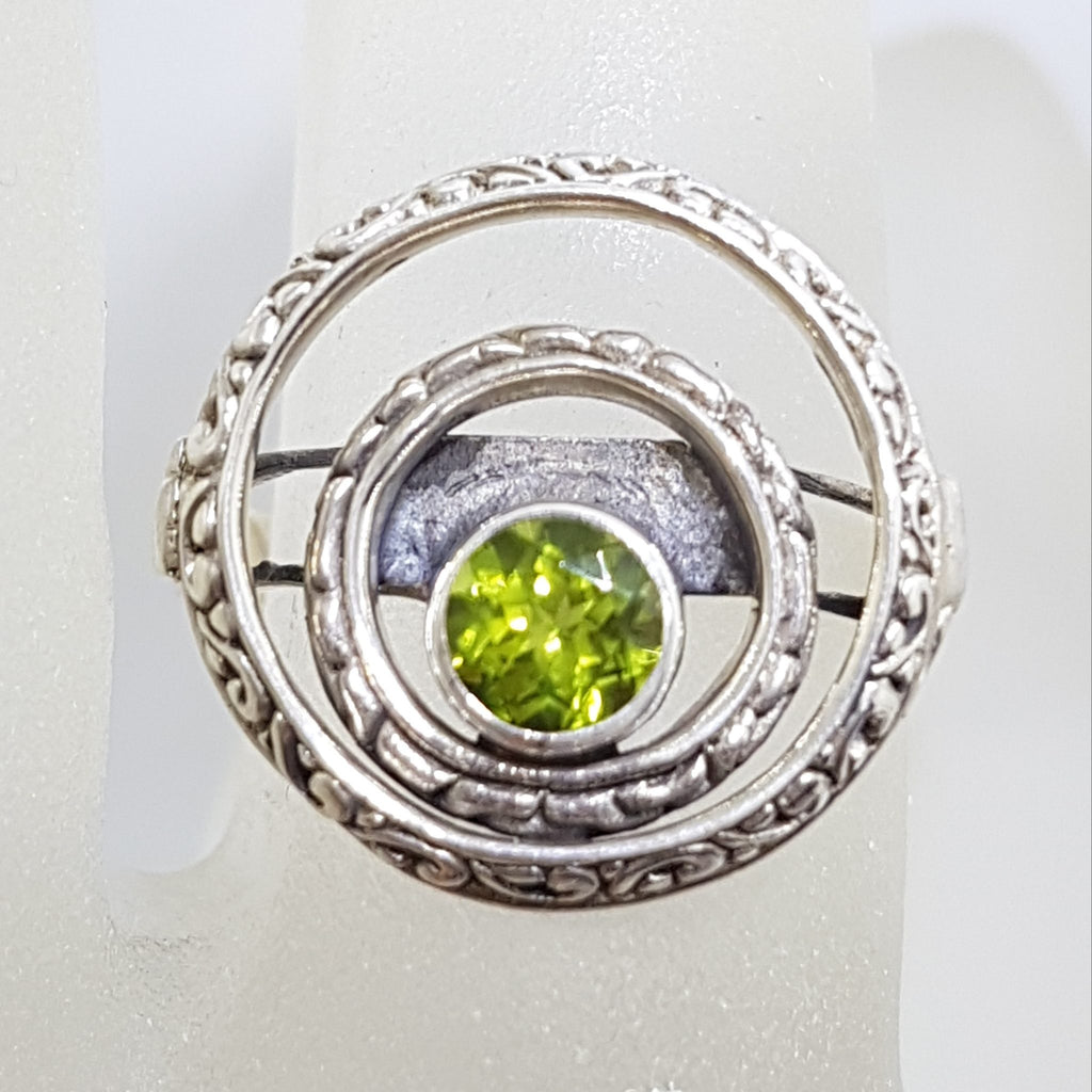 Sterling Silver Peridot in Circles Ring - Round