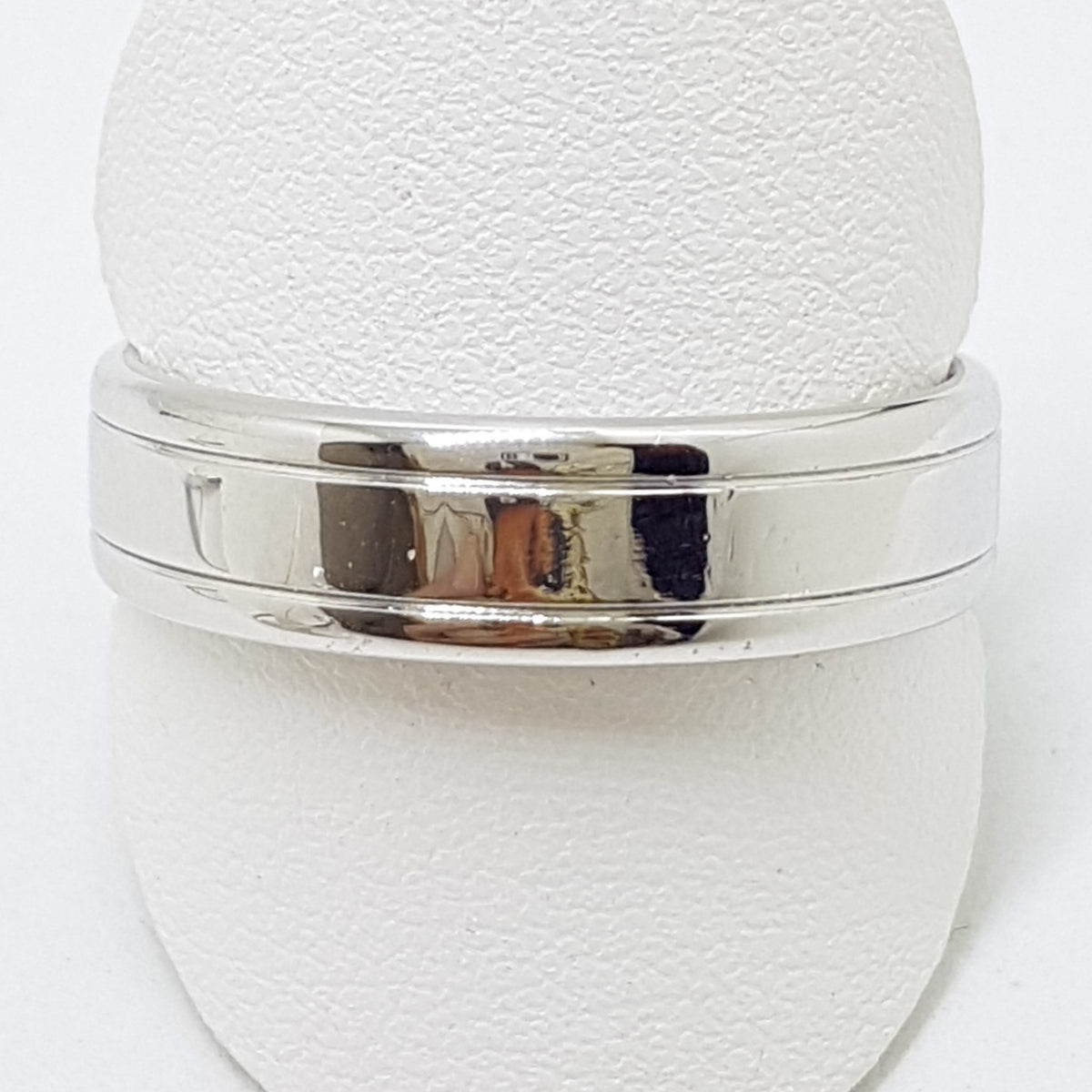 9ct White Gold Wedding Band Ring - Ladies / Gents - With Line Pattern