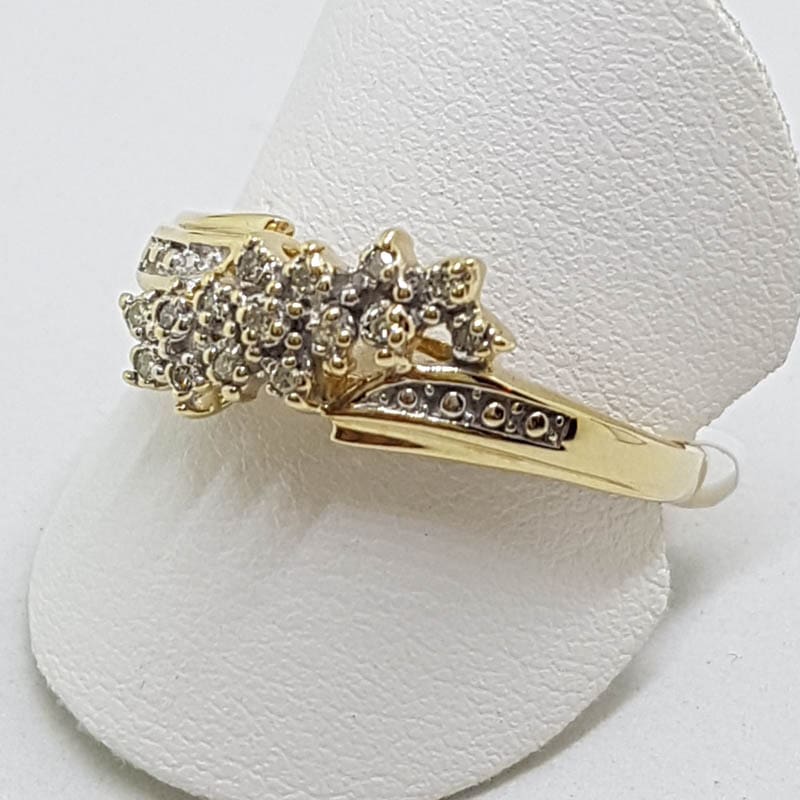 9ct Yellow Gold Diamond Cluster Ring