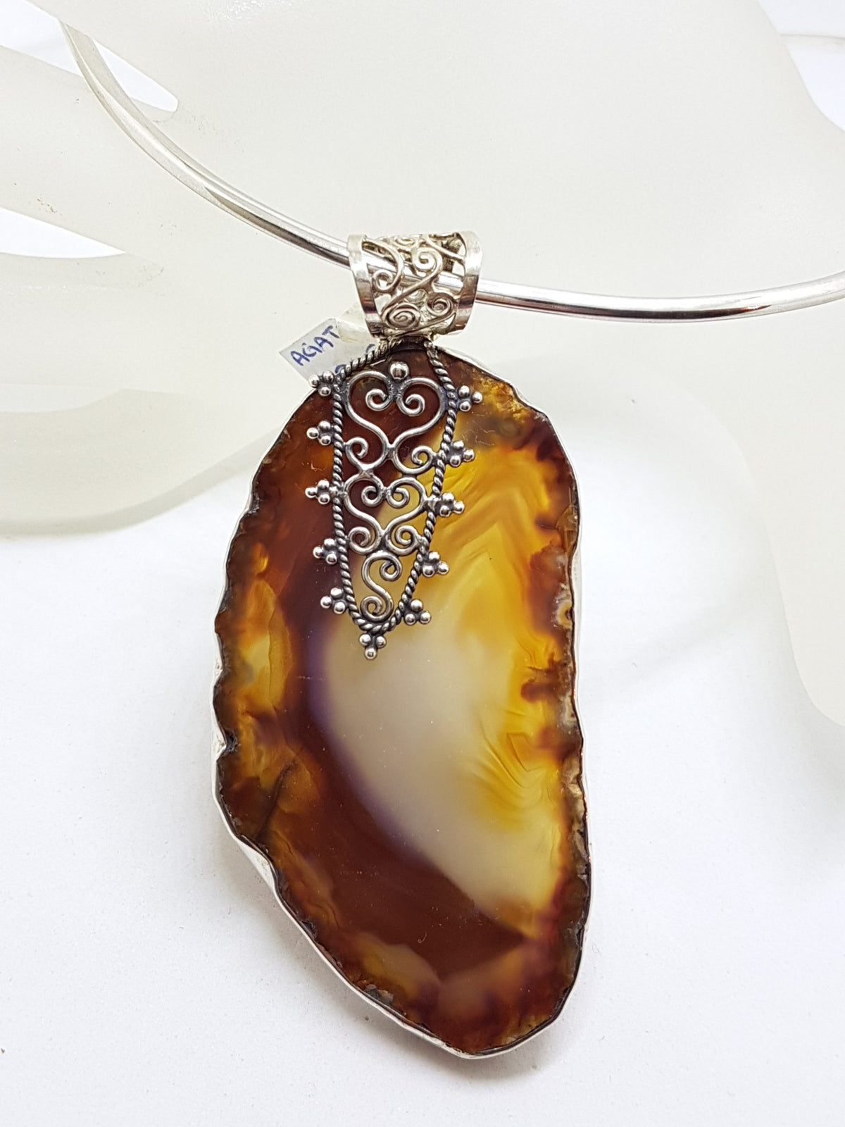 Sterling Silver Very Large Agate with Ornate Filigree Top Pendant on Silver Choker Chain / Necklace