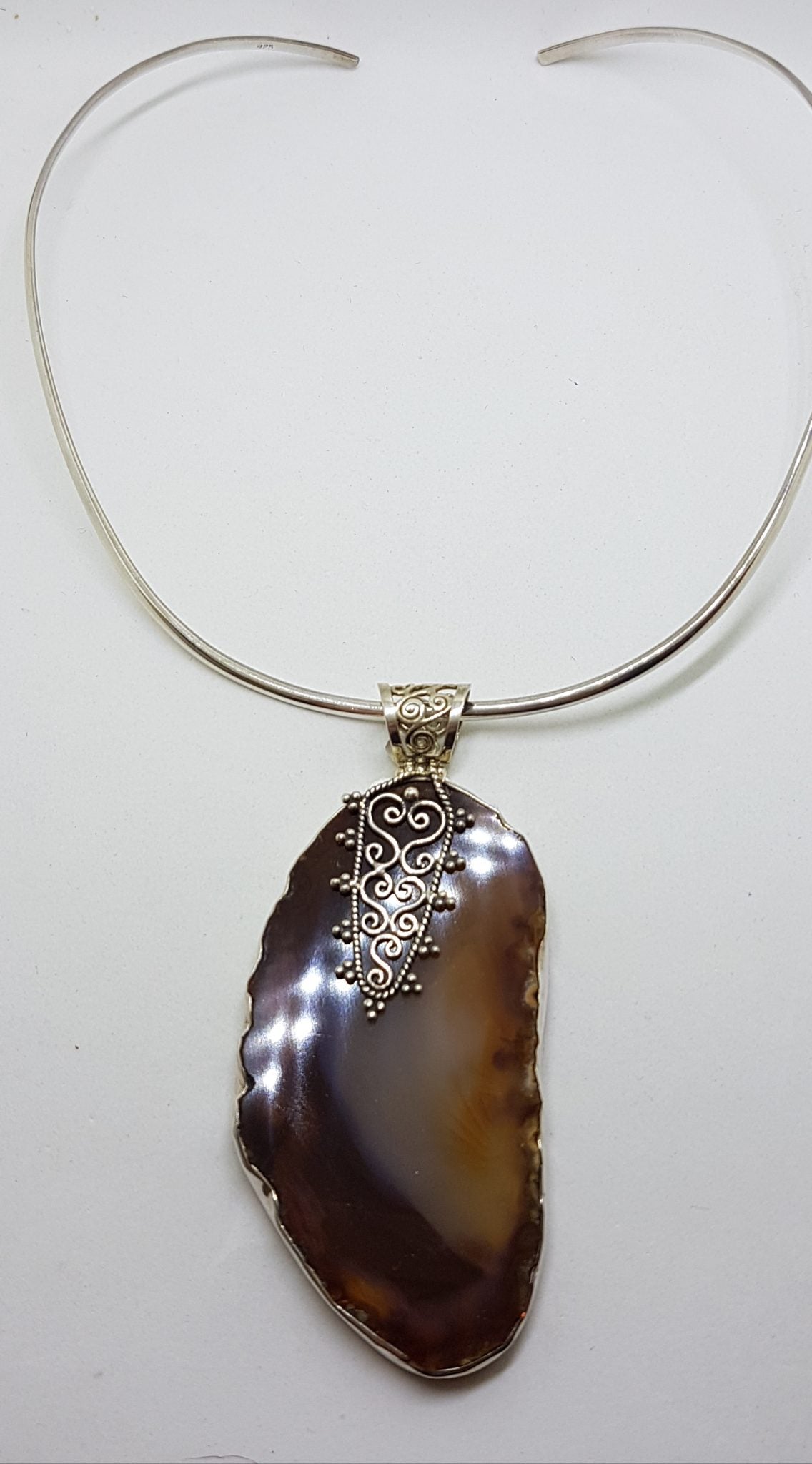 Sterling Silver Very Large Agate with Ornate Filigree Top Pendant on Silver Choker Chain / Necklace