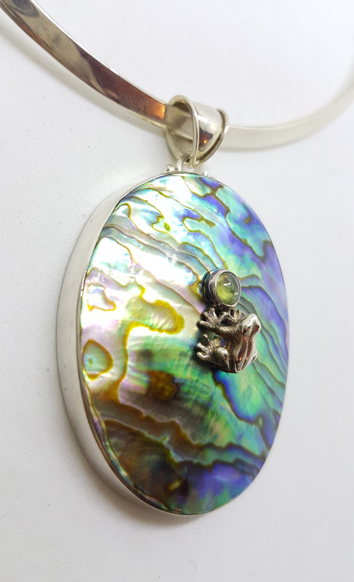 Sterling Silver Paua Shell with Peridot Frog on a Pond Pendant on Silver Choker Chain / Necklace