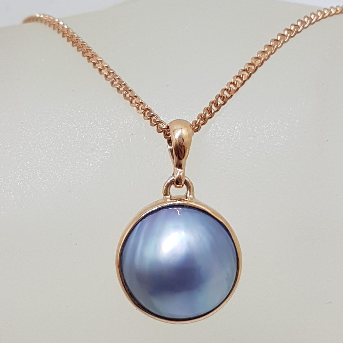 9ct Rose Gold Round Blue / Black Mabe Pearl Pendant on 9ct Chain