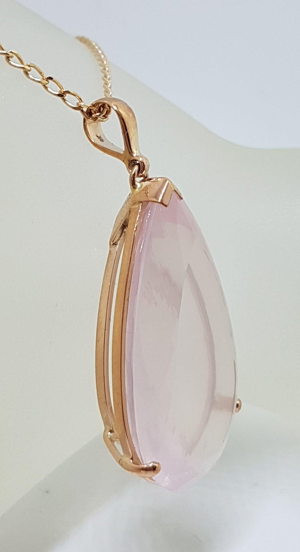 9ct Rose Gold Large Teardrop Shape Rose Quartz Pendant on 9ct Chain