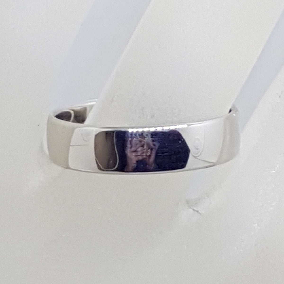 18ct White Gold Wide Wedding Band Ring