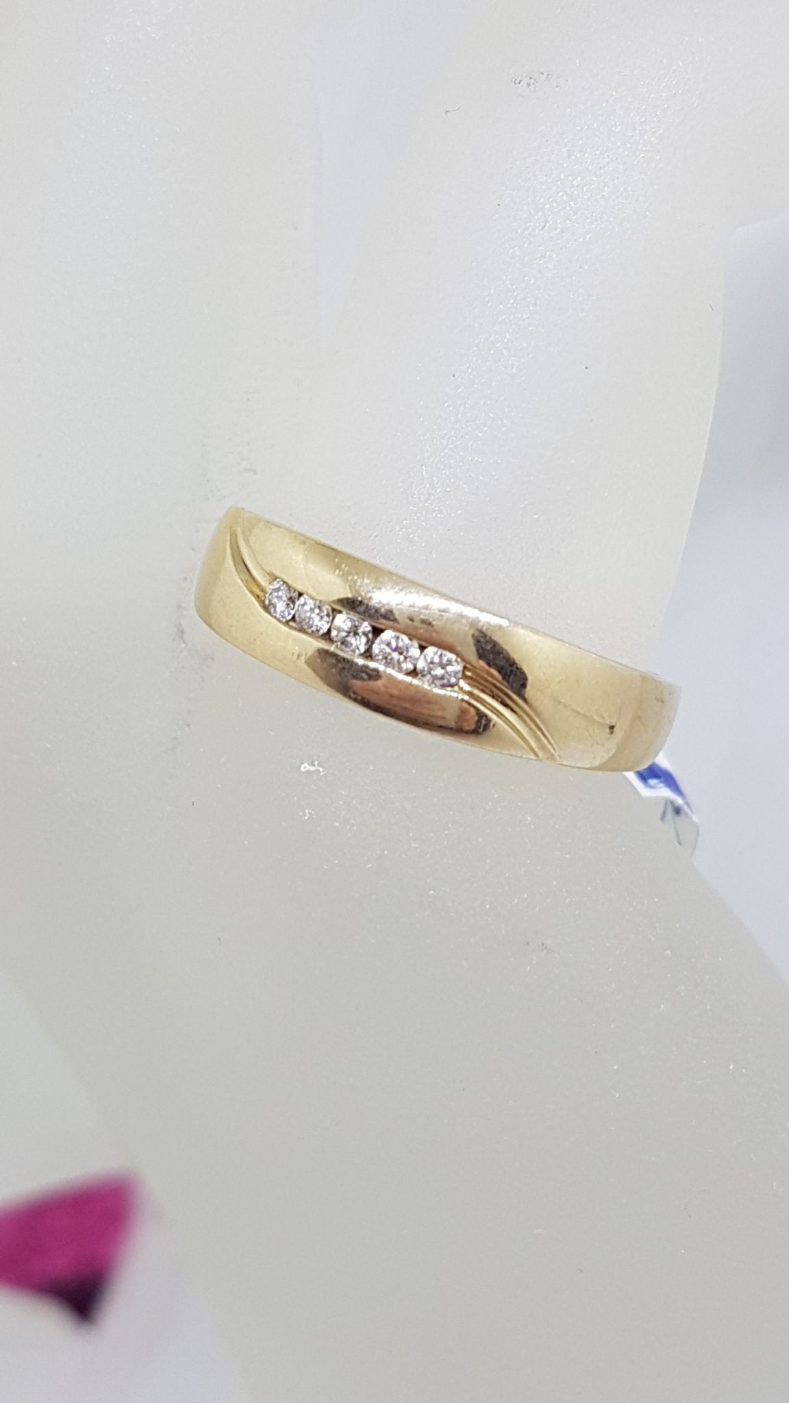 9ct Yellow Gold 5 Diamond Band Ring - Ladies / Gents Ring - Wedding Band Style