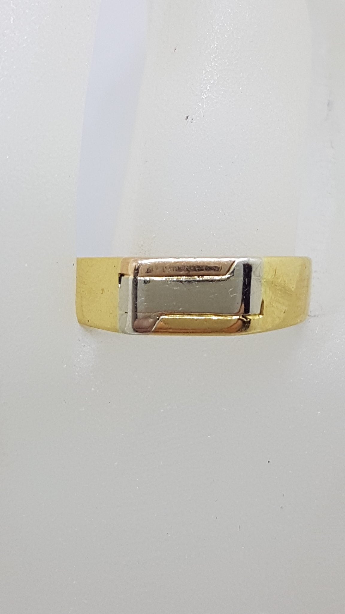 18ct Yellow, White and Rose Gold - Three Tone - Gents Ring