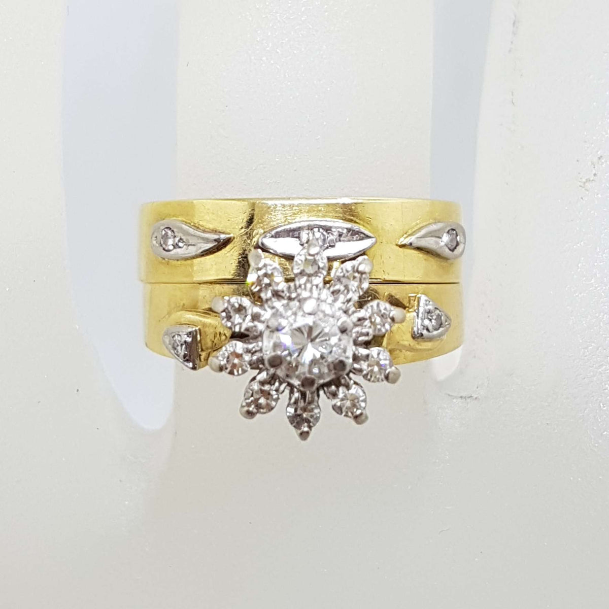 18ct Yellow Gold and Platinum Diamond Daisy Flower Cluster Engagement &amp; Wedding Ring Set - Antique / Vintage