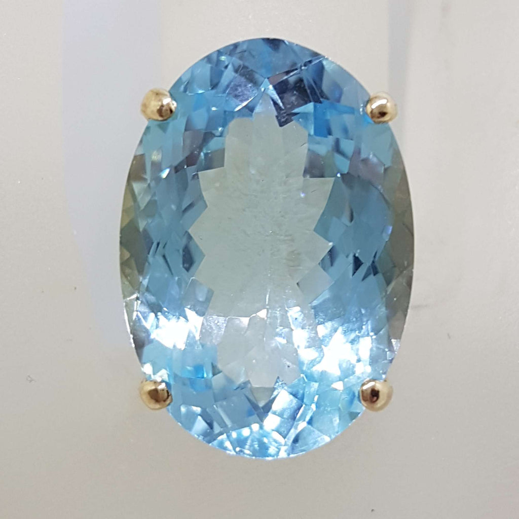 9ct Yellow Gold Oval Cushion Cut Large Light Blue Topaz Cocktail Ring