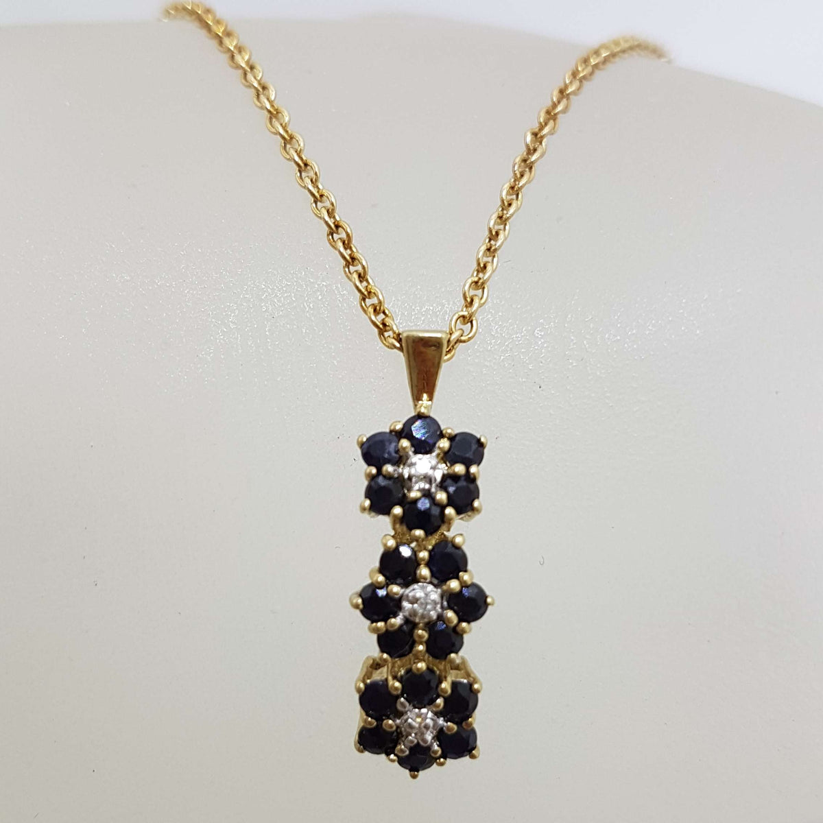 9ct Yellow Gold Natural Sapphire &amp; Diamond Three Daisy Flower Drop Pendant on Gold Chain