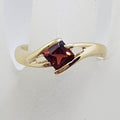 9ct Yellow Gold Square Garnet Twist Ring