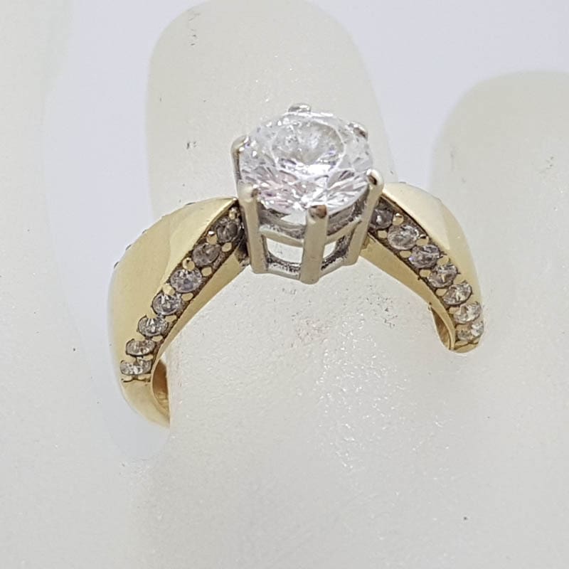14ct Yellow Gold Cubic Zirconia Ring - Vintage