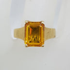 9ct Yellow Gold Rectangular Claw Set Yellow Paste Ring