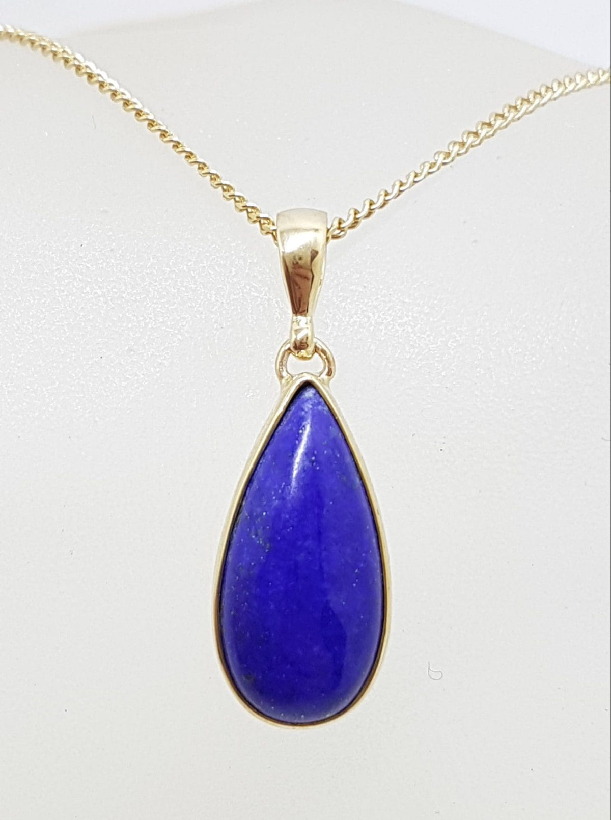 9ct Yellow Gold Lapis Lazuli Teardrop / Pear Shape Pendant on Gold Chain