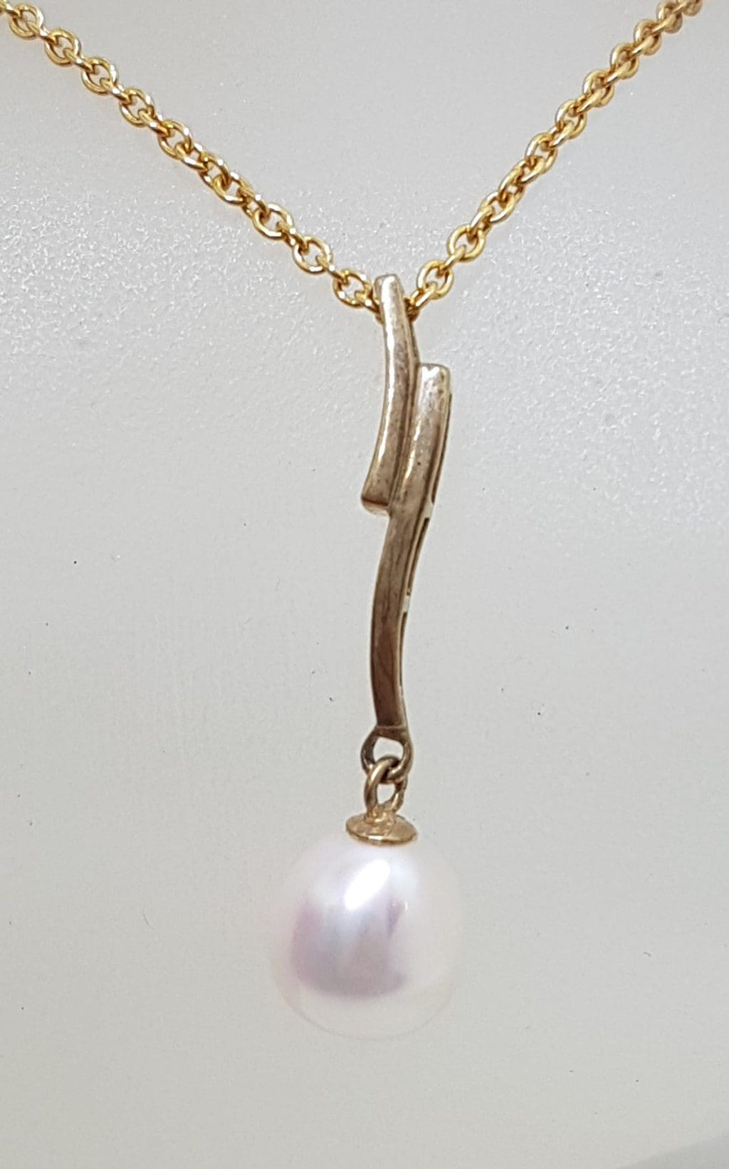 9ct Yellow Gold Pearl Long Drop Pendant on Gold Chain