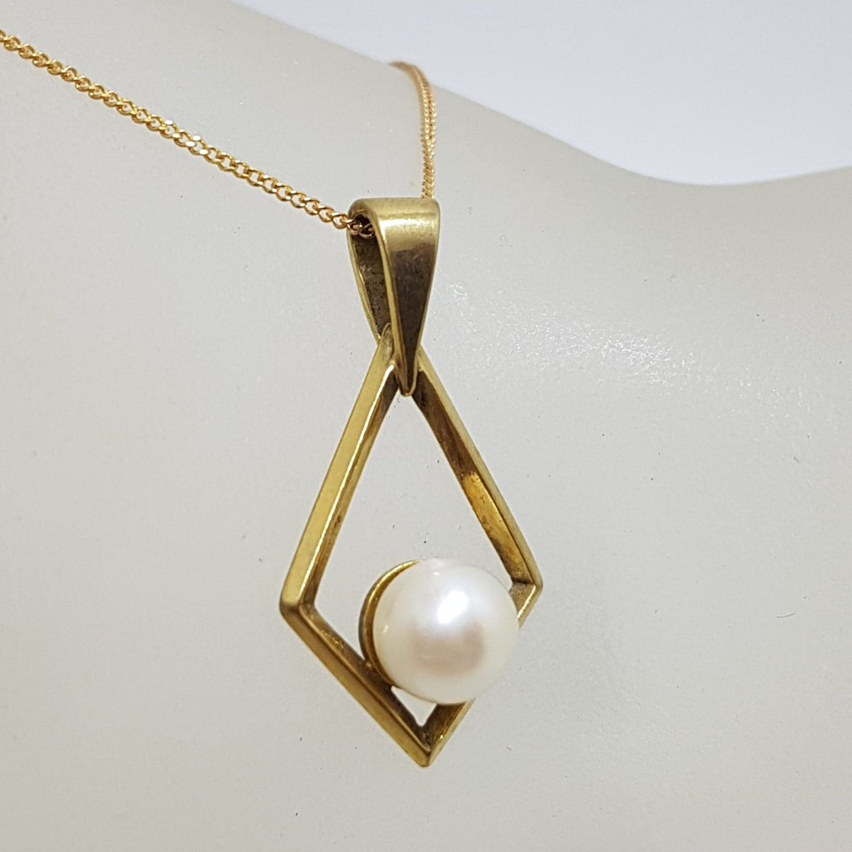 8ct Vintage Yellow Gold Pearl in Marquis Shape Drop Pendant on 9ct Gold Chain
