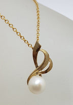 9ct  Vintage Yellow Gold Pearl Ornate Twist Design Pendant on Gold Chain
