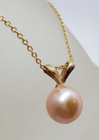 9ct Yellow Gold Pink Pearl Pendant on Gold Chain