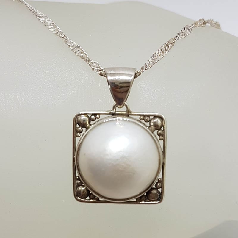Sterling Silver Round Mabe Pearl Ornate Filigree Square Pendant on Silver Chain
