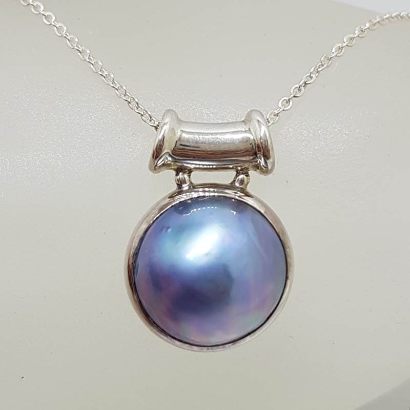 Sterling Silver Blue / Black Round Mabe Pearl with Barrel Top Pendant on Silver Chain