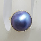 9ct Yellow Gold Bezel Set Round Dark Blue / Black Mabe Pearl Ring