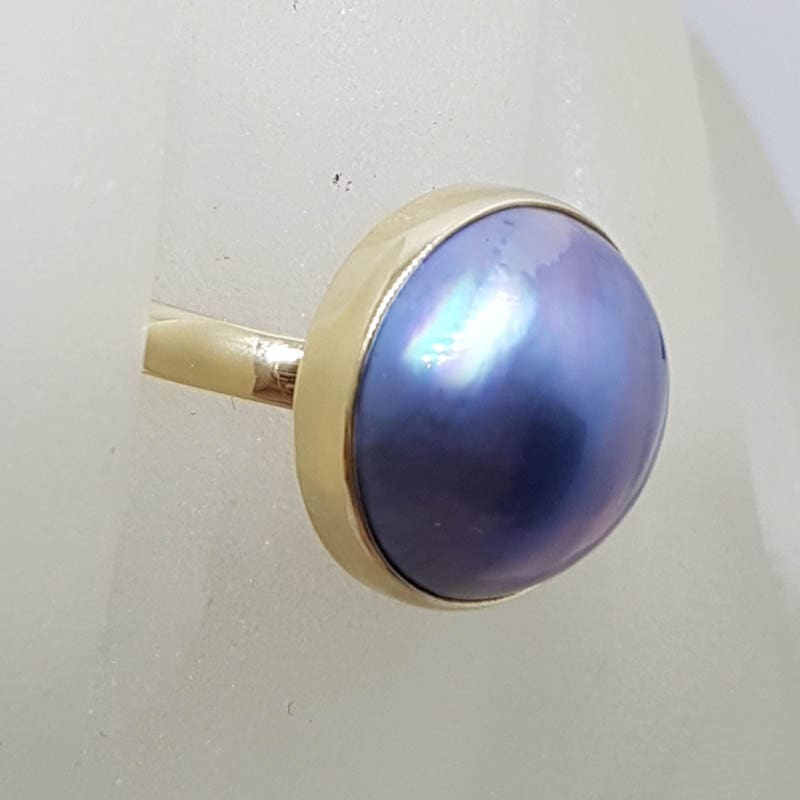 9ct Yellow Gold Bezel Set Round Dark Blue / Black Mabe Pearl Ring