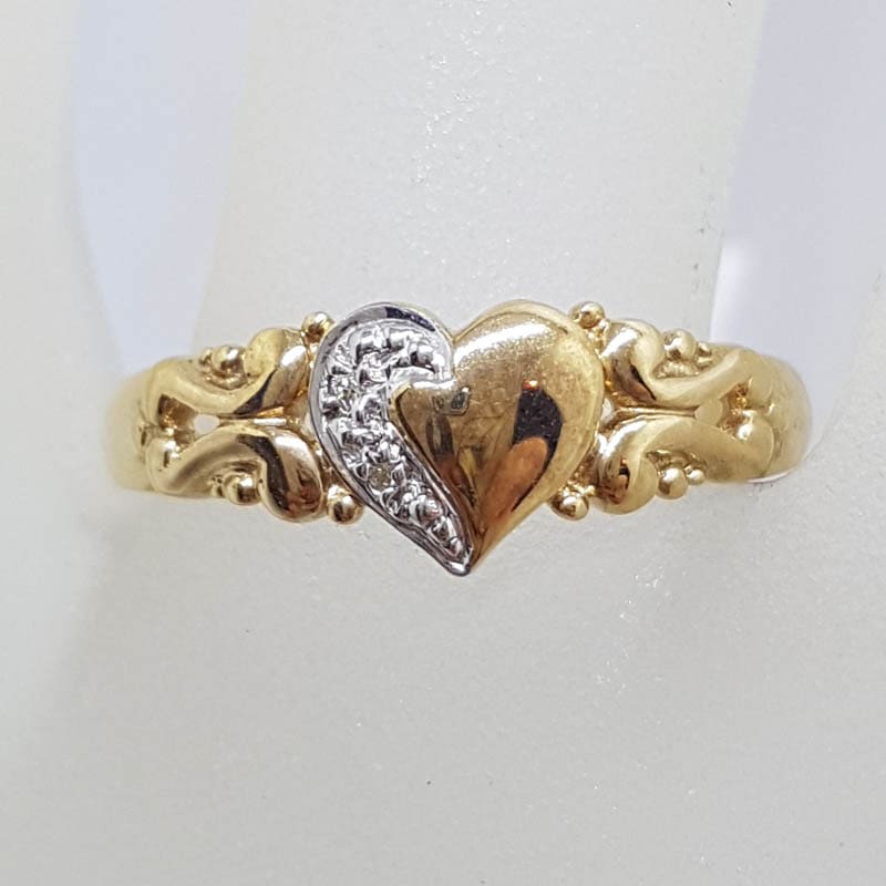 9ct Yellow Gold Diamond Heart Ornate Signet Ring