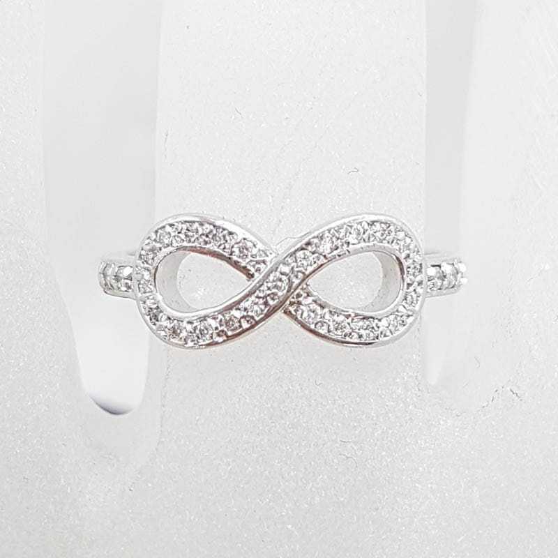 9ct White Gold Diamond Infinity Symbol Ring