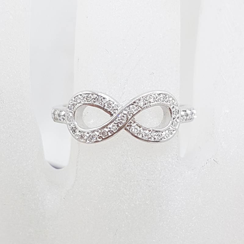 9ct White Gold Diamond Infinity Symbol Ring