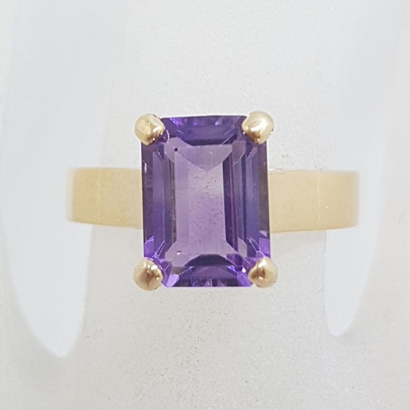 9ct Rose Gold Rectangular Claw Set Amethyst Ring