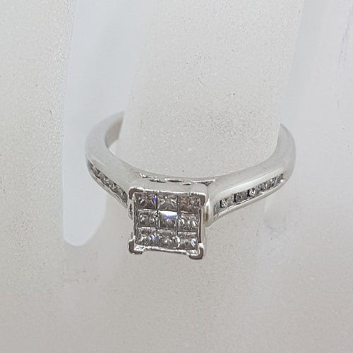 10ct White Gold Claw Set and Channel Set Princess Cut / Square Diamond Cluster Ring - Engagement Ring / Dress Ring