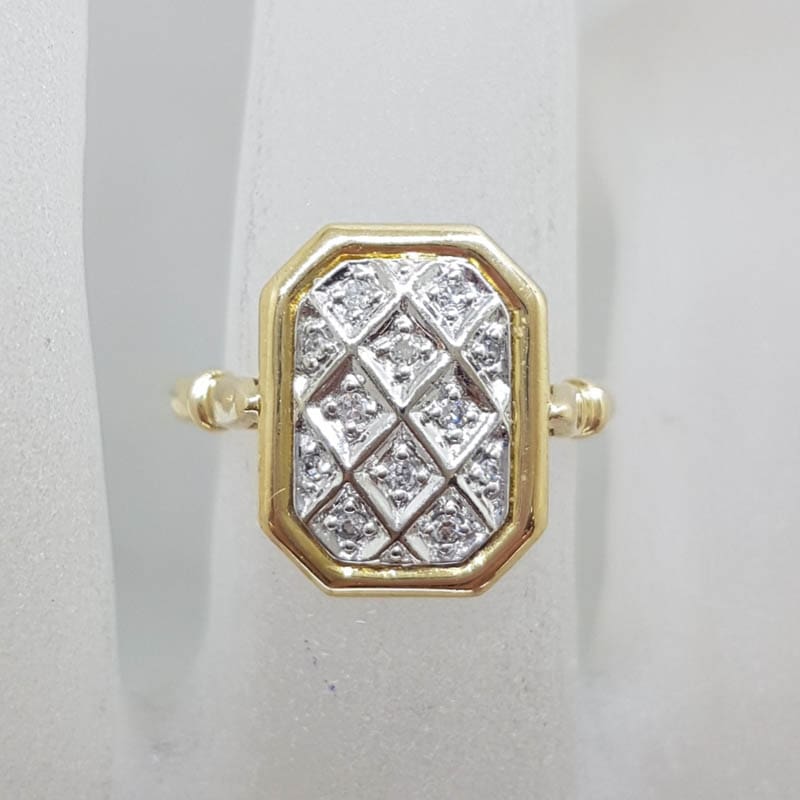 9ct Yellow Gold Diamond Rectangular Cluster Ring