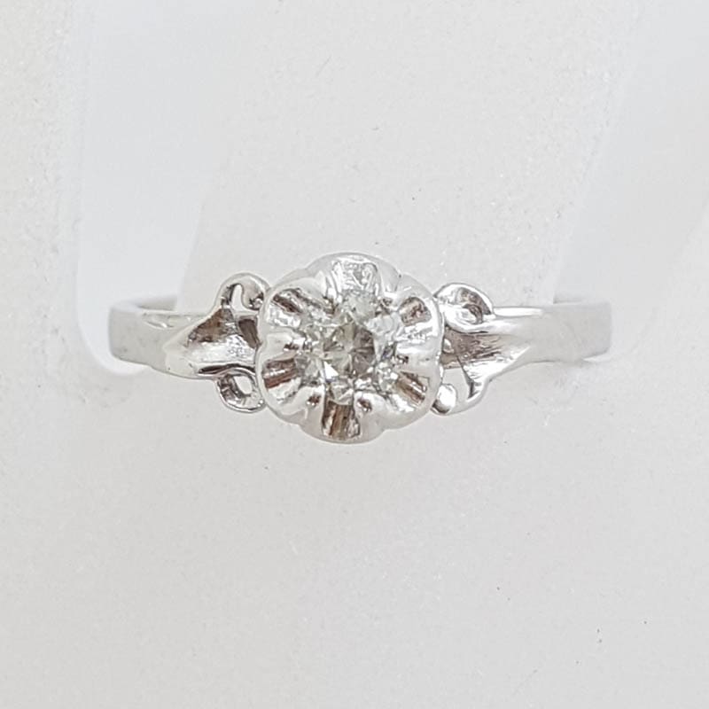 18ct White Gold Round Solitaire Diamond in Ornate Setting Ring - Antique / Vintage - Engagement Ring / Dress Ring