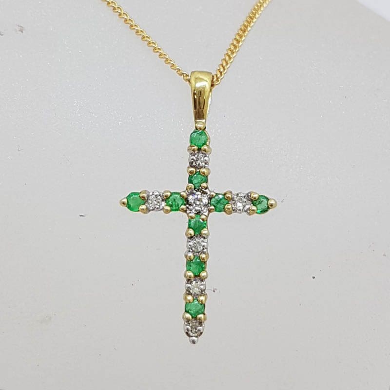 9ct Yellow Gold Natural Emerald and Diamond Crucifix  / Cross Pendant on 9ct Chain