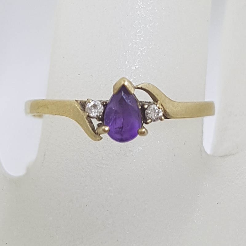 9ct Yellow Gold Teardrop / Pear Shape Amethyst and Diamond Ring