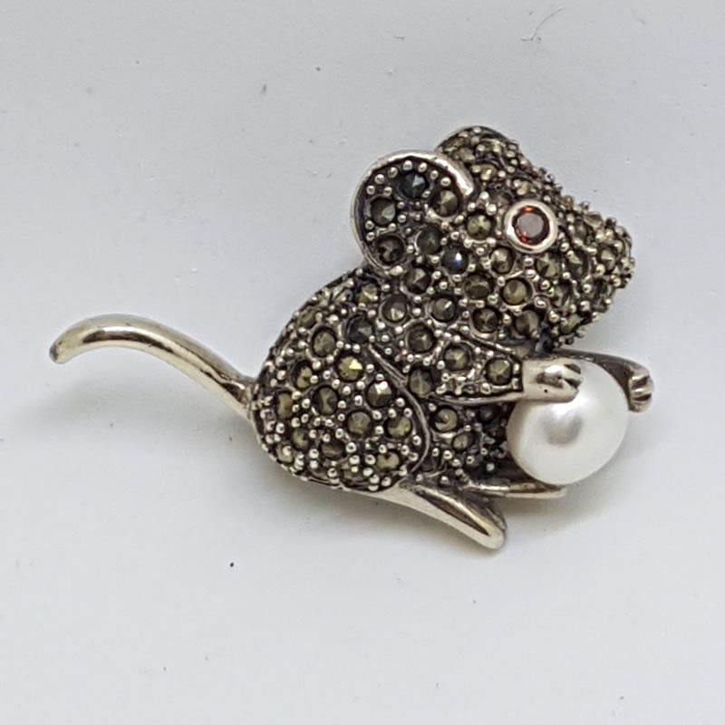 Sterling Silver Marcasite Mouse with Pearl Brooch - Garnet Eye