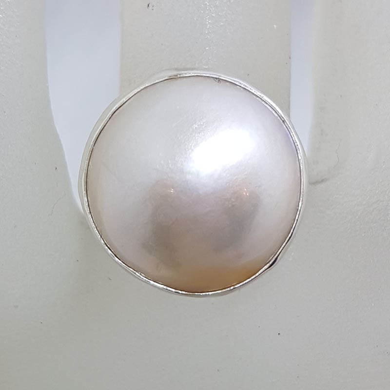 Sterling Silver Round White Mabe Pearl with Ornate Pattern Along Side Ring