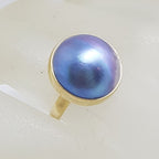 9ct Yellow Gold Bezel Set Round Dark Blue / Black Mabe Pearl Ring