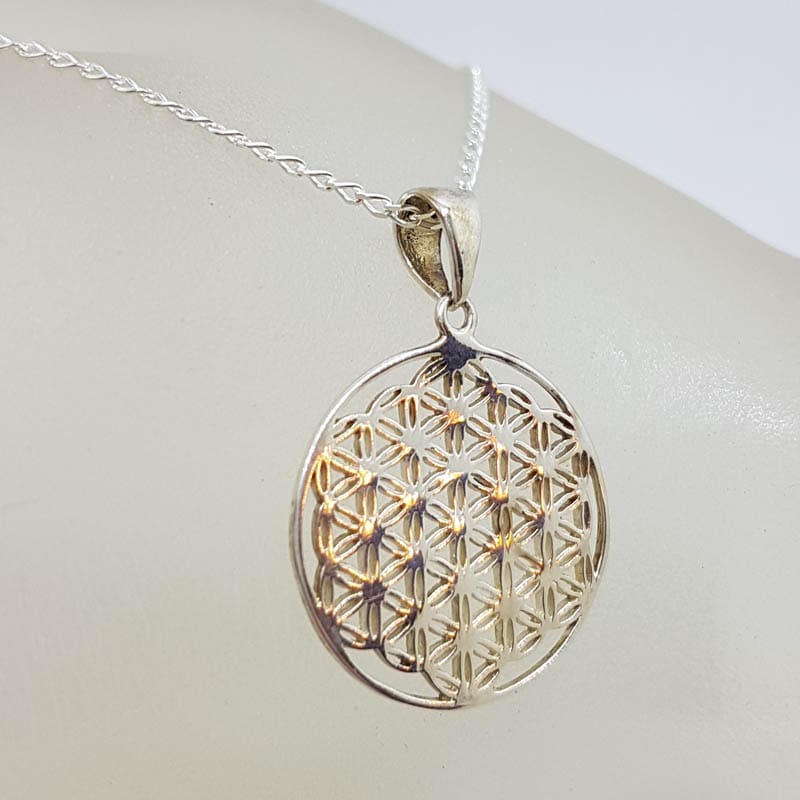 Sterling Silver Ornate Lattice Patterned Round Flat Pendant on Silver Chain