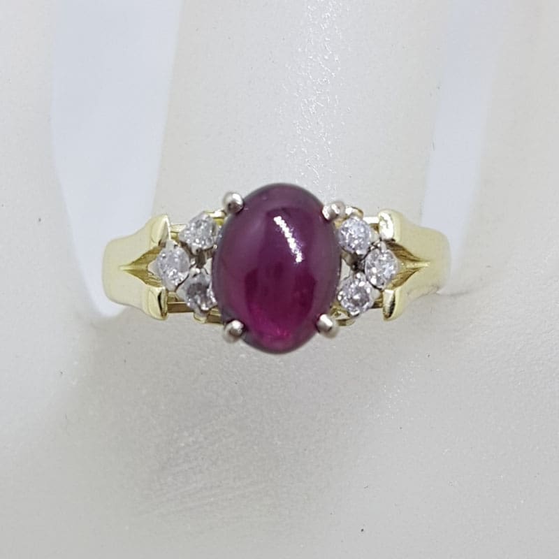 18ct Yellow Gold Oval Cabochon Cut Garnet with Diamond Ring - Antique / Vintage
