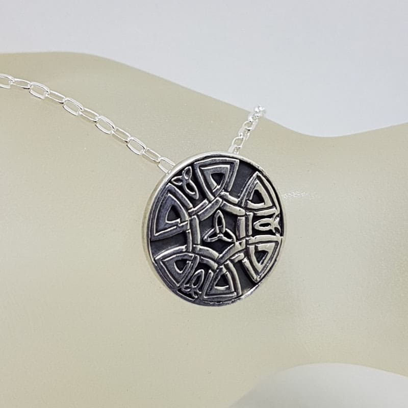 Sterling Silver Celtic Knots Design Round Disc Pendant on Silver Chain