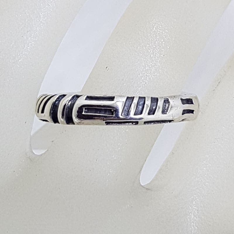 Sterling Silver Line Patterned Band Ring - Gents Ring / Ladies Ring