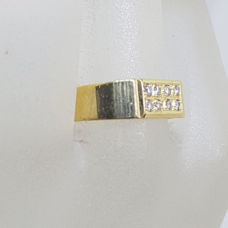 18ct Yellow Gold 8 Diamond Rectangular Gents Ring / Ladies Ring