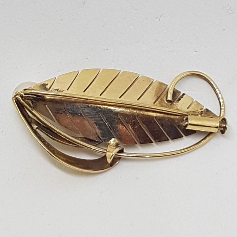 9ct Yellow Gold with Two Cultured Akoya Pearls Leaf Design Brooch - Antique / Vintage