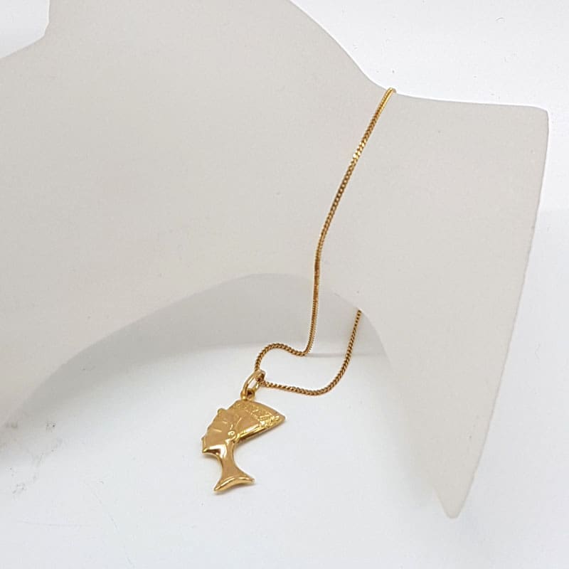 9ct Yellow Gold Egyptian Nefertiti Charm on Bracelet - Vintage