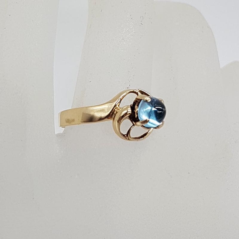 9ct Yellow Gold Round Cabochon Cut Topaz in Twist Design Ring - Vintage