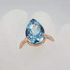 9ct Rose Gold Blue Topaz Large Claw Set Teardrop / Pear Shape Ring