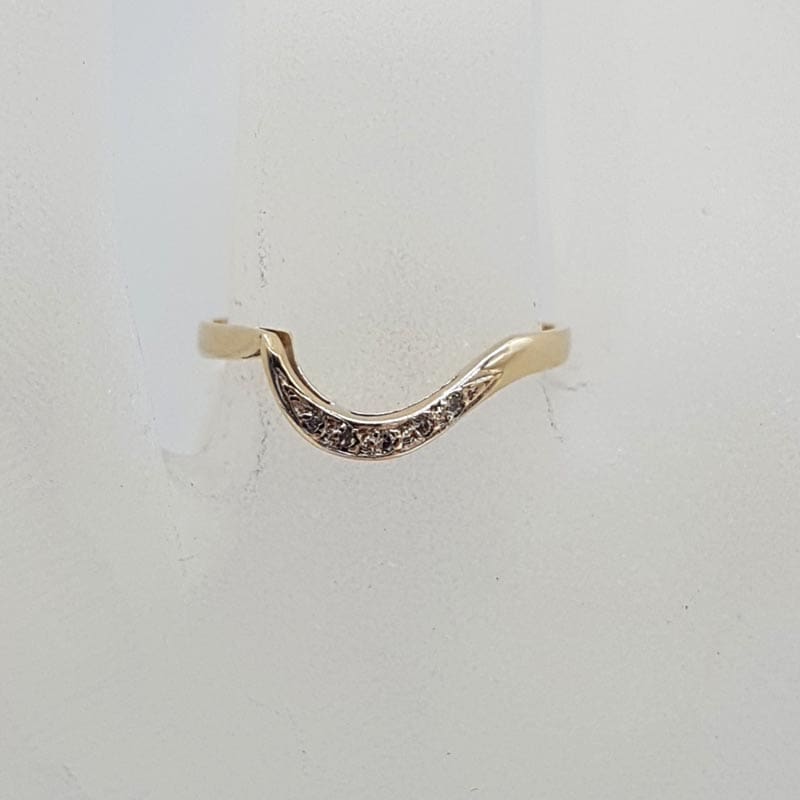 9ct Yellow Gold Curved Diamond Wedding Band Ring