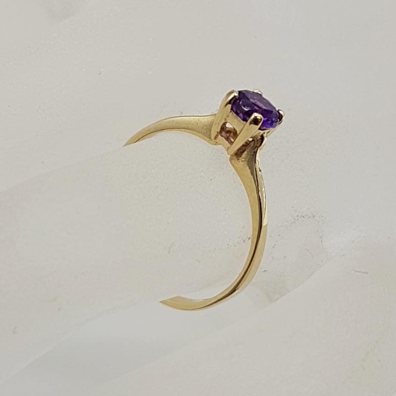 9ct Yellow Gold Round Claw Set Australian Amethyst Solitaire Ring