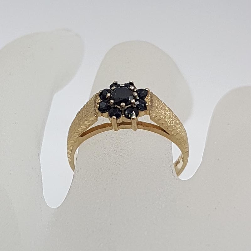 9ct Yellow Gold Garnets Flower / Daisy Cluster Ring - Antique / Vintage